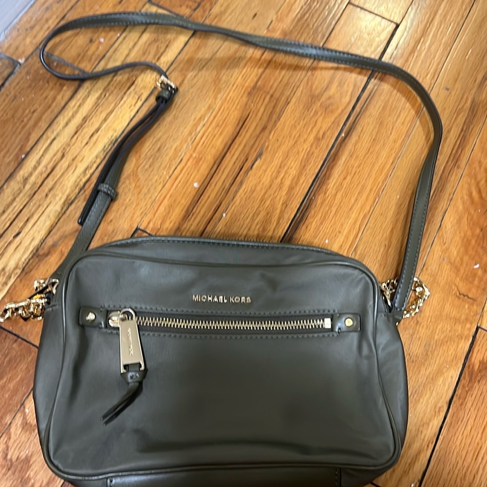 Crossbody bag